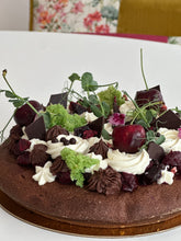 Charger l'image dans la galerie, Chopine_foret_noire_montreal_patisserie_chocolat