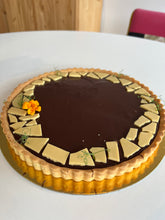 Charger l&#39;image dans la galerie, tarte choco fruit de la passion caramel chopine pâtisserie
