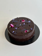 Charger l'image dans la galerie, Mousse_chocolat_cassis_patisserie
