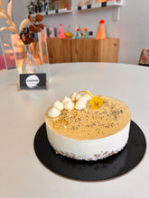 Charger l'image dans la galerie, mousse au fromage citron graine de pavot Chopine pâtisserie